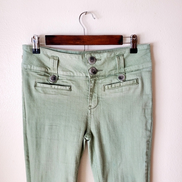SOLD! ANTHRO Pilcro ... high rise flare jeans - Picture 4 of 8